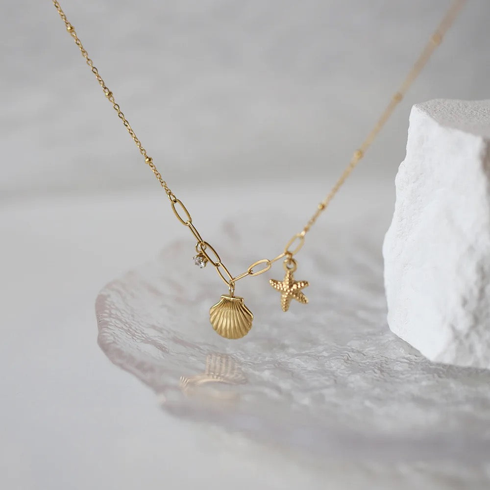 Shell necklace