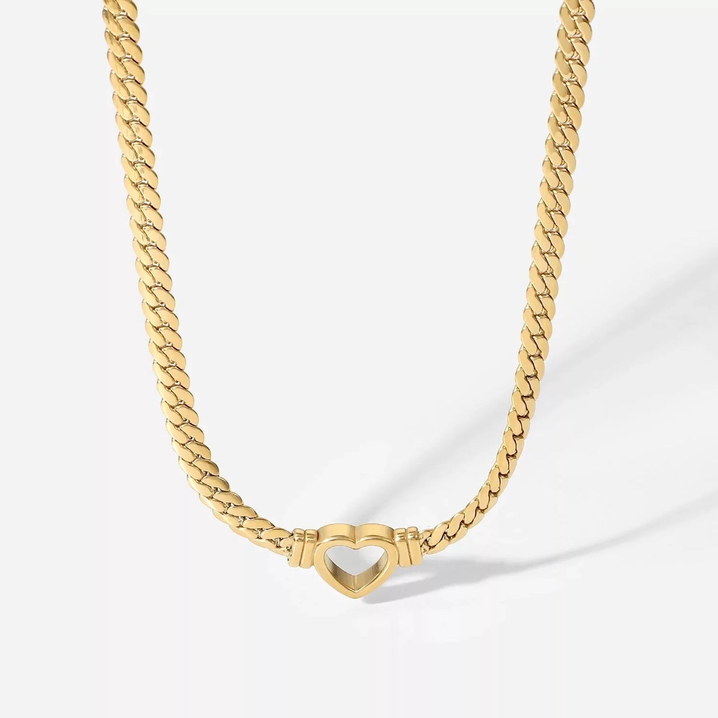 Hollow heart necklace - Ladywithcraft