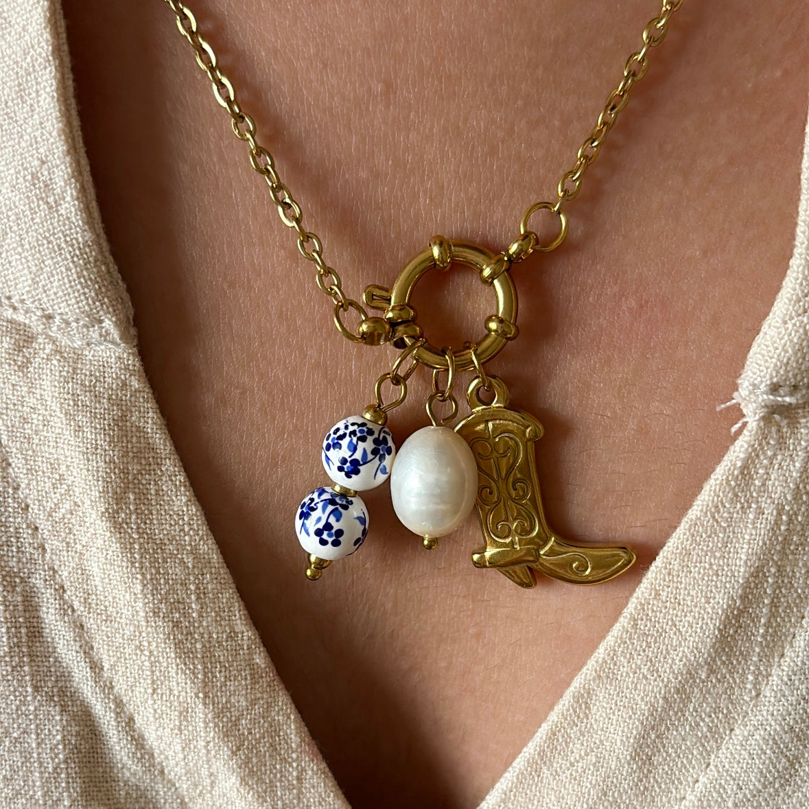 Bella necklace