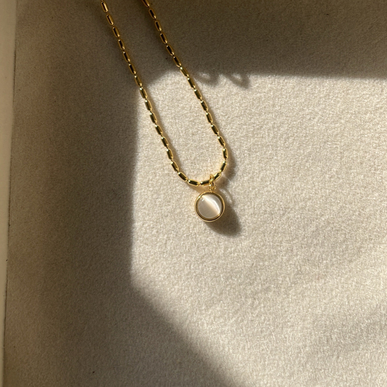 Fiona | gold plated necklace - Ladywithcraft