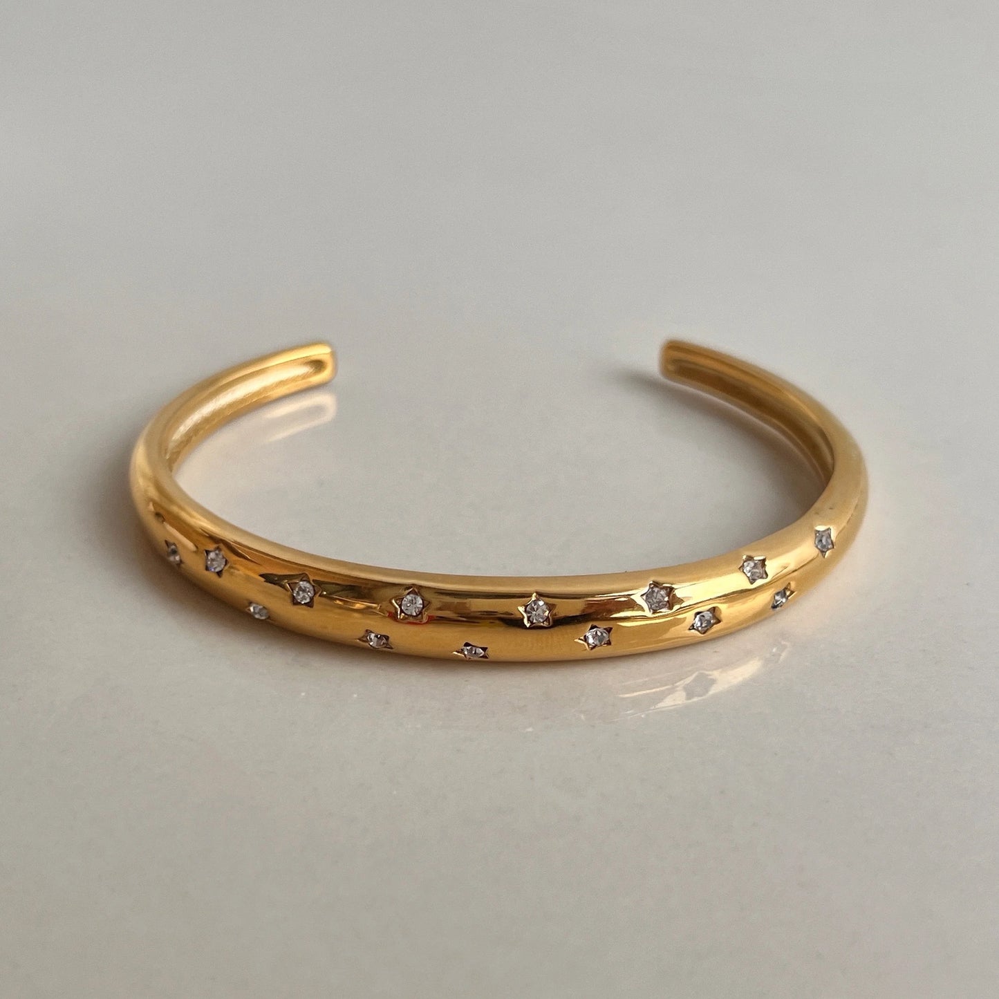 Star dust cuff - Ladywithcraft