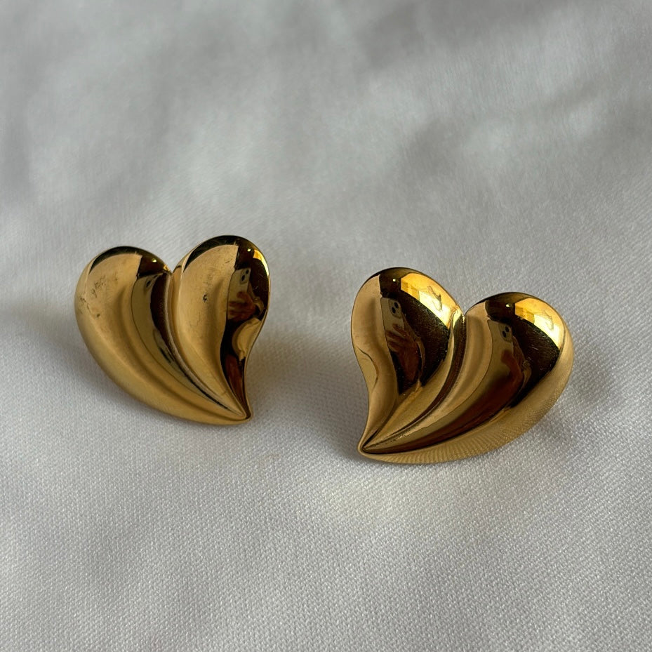 Heart studs