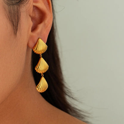 Shell earrings