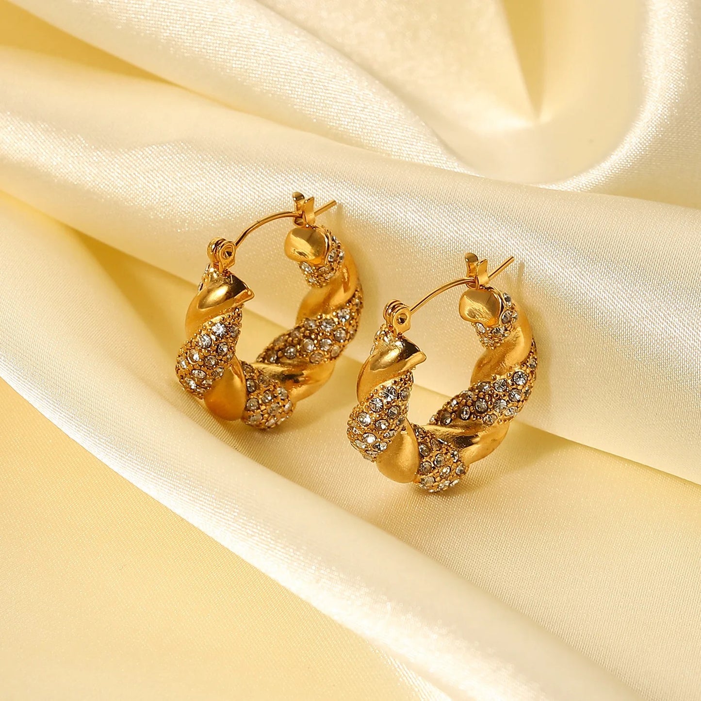 Eva hoops | 18k gold plated earrings. - Ladywithcraft