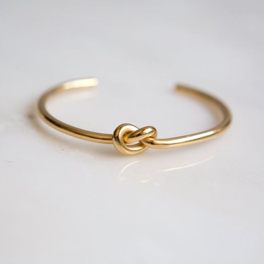 Knot bangle | 18k gold plated bracelet - Ladywithcraft