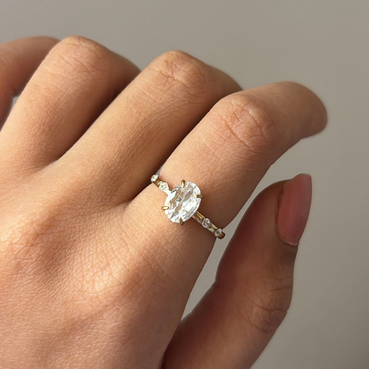 Mia ring