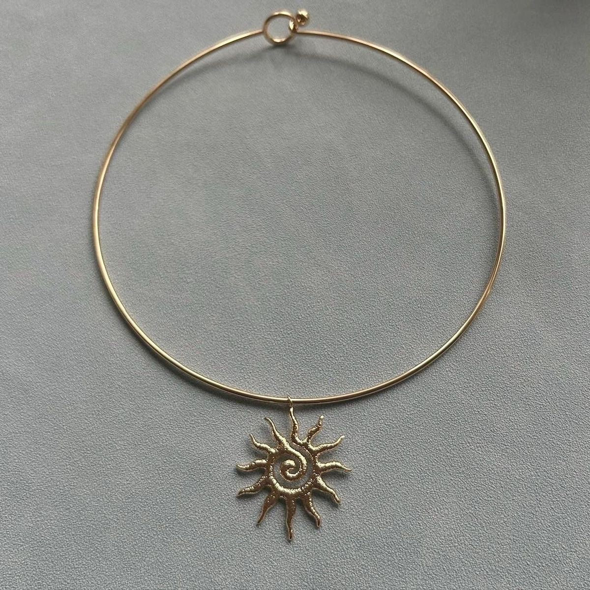 Sunshine chocker