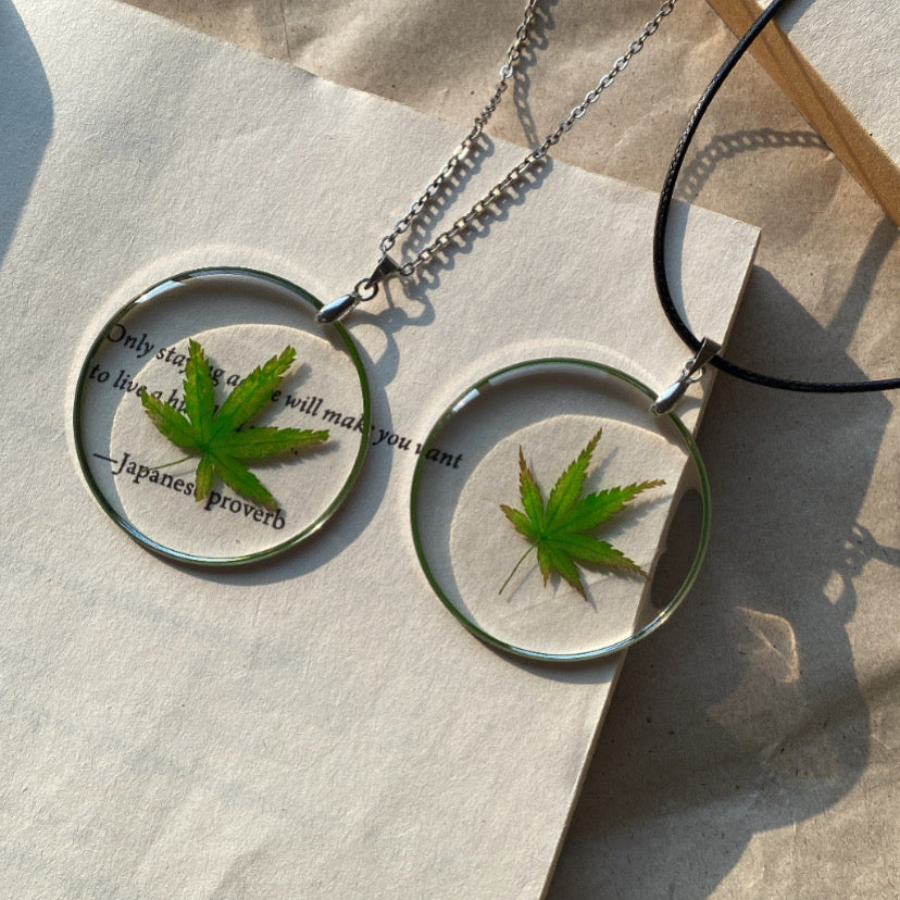 Green Maple Leaf Necklace | brazen | Tiny Spring Leaves - Ladywithcraft