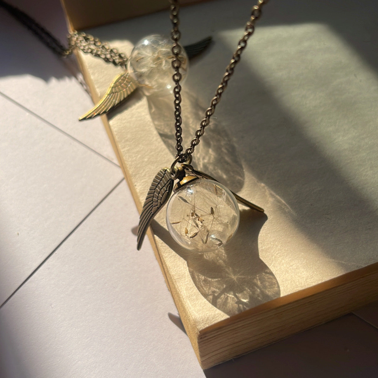 Dandelion wing | Sphere necklace