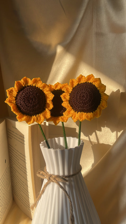Sun flowers - Crochet flowers : 1 piece - Ladywithcraft